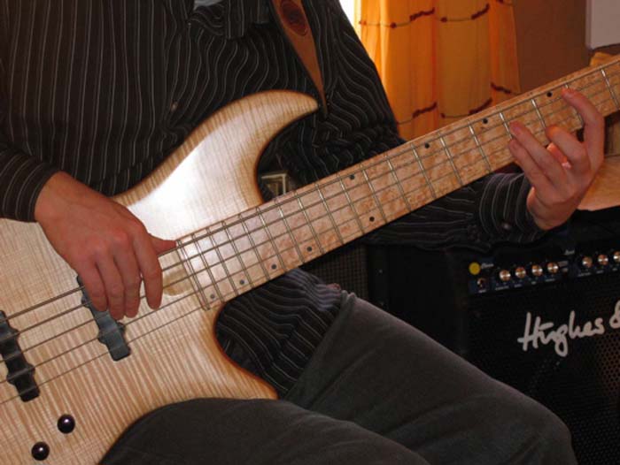 basse 08