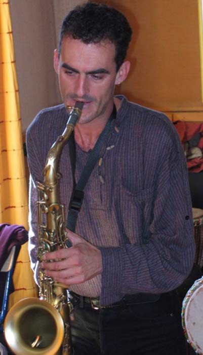 sax 04